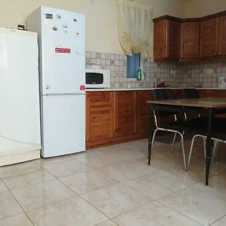 Swatar 3 Bedroom 2 Bathroom Apartment Is-Swatar